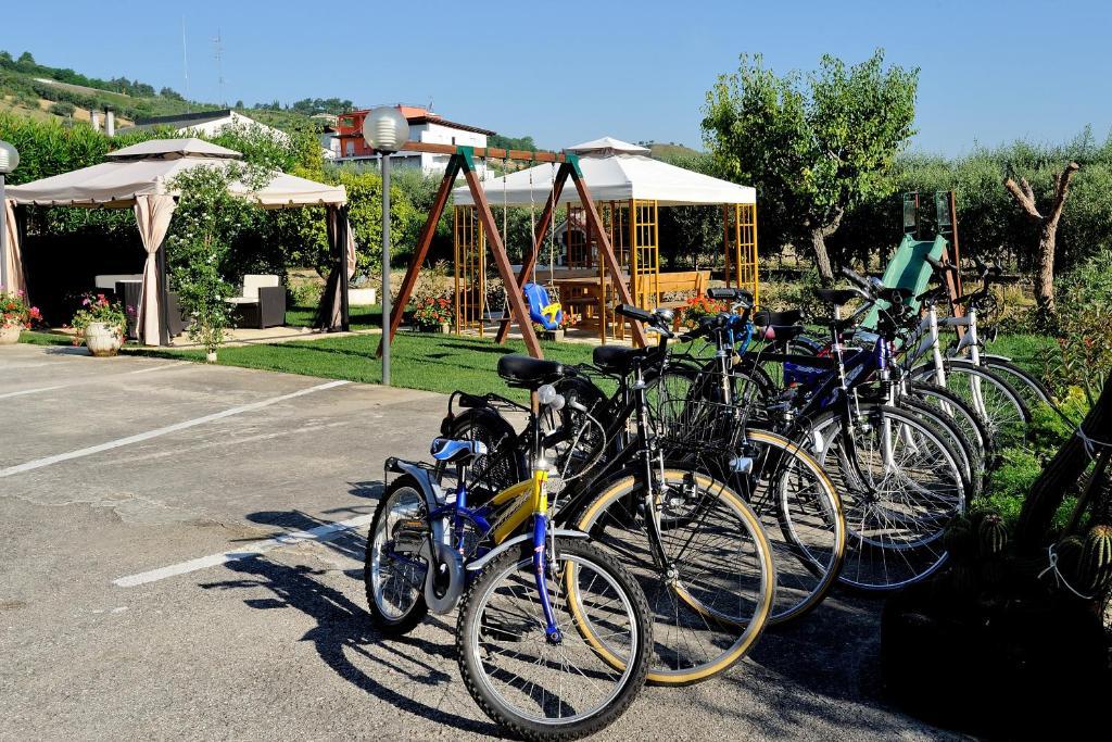 Hotel Lidia Alba Adriatica Bagian luar foto