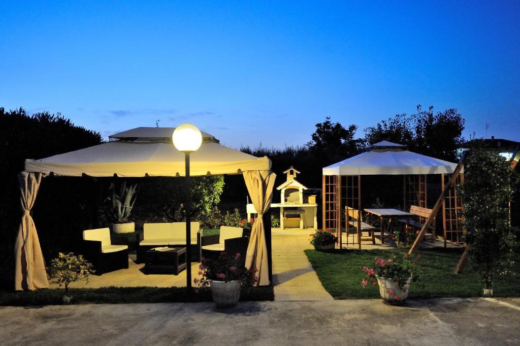 Hotel Lidia Alba Adriatica Bagian luar foto